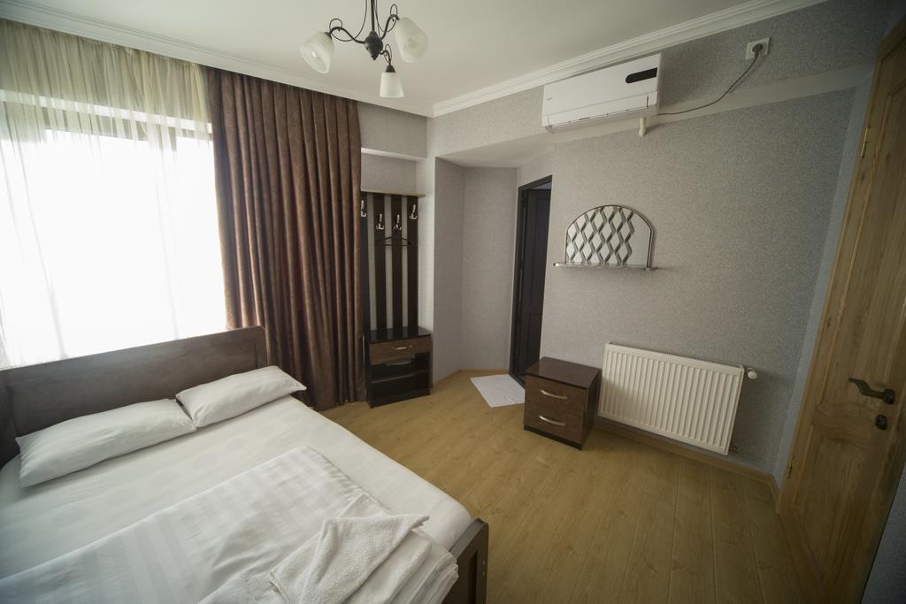 Hotel Nikala Tskaltubo Ngoại thất bức ảnh