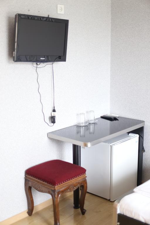 Hotel Nikala Tskaltubo Ngoại thất bức ảnh