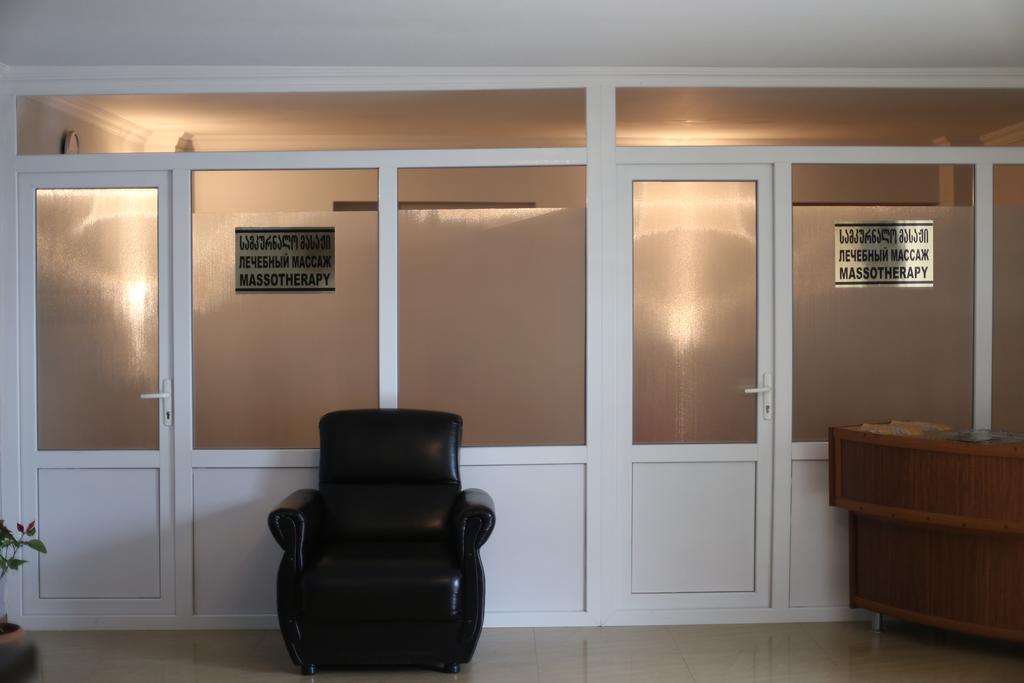 Hotel Nikala Tskaltubo Ngoại thất bức ảnh