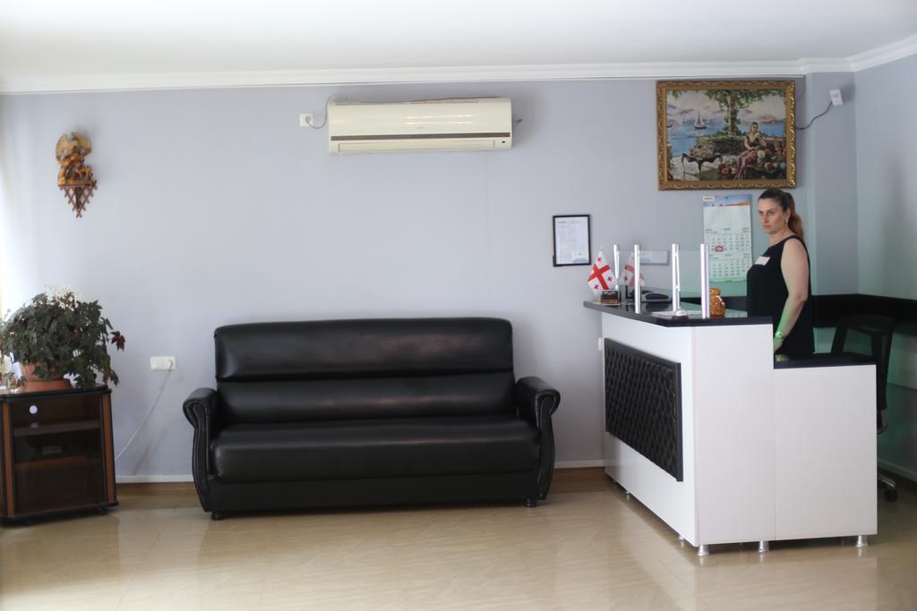 Hotel Nikala Tskaltubo Ngoại thất bức ảnh