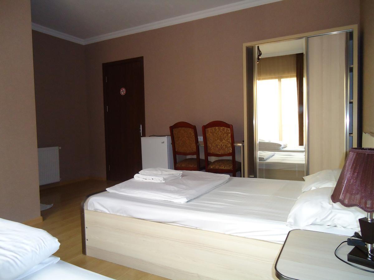 Hotel Nikala Tskaltubo Ngoại thất bức ảnh