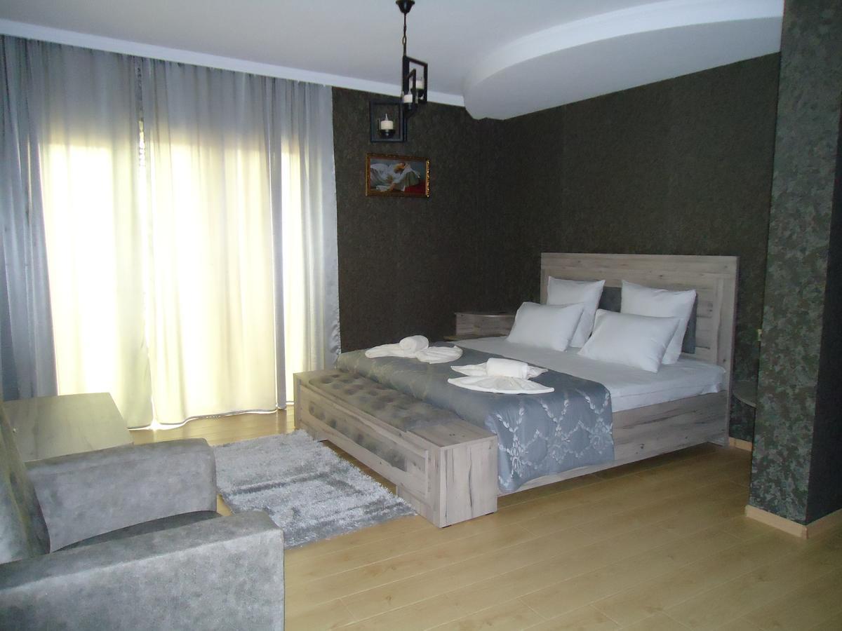 Hotel Nikala Tskaltubo Ngoại thất bức ảnh