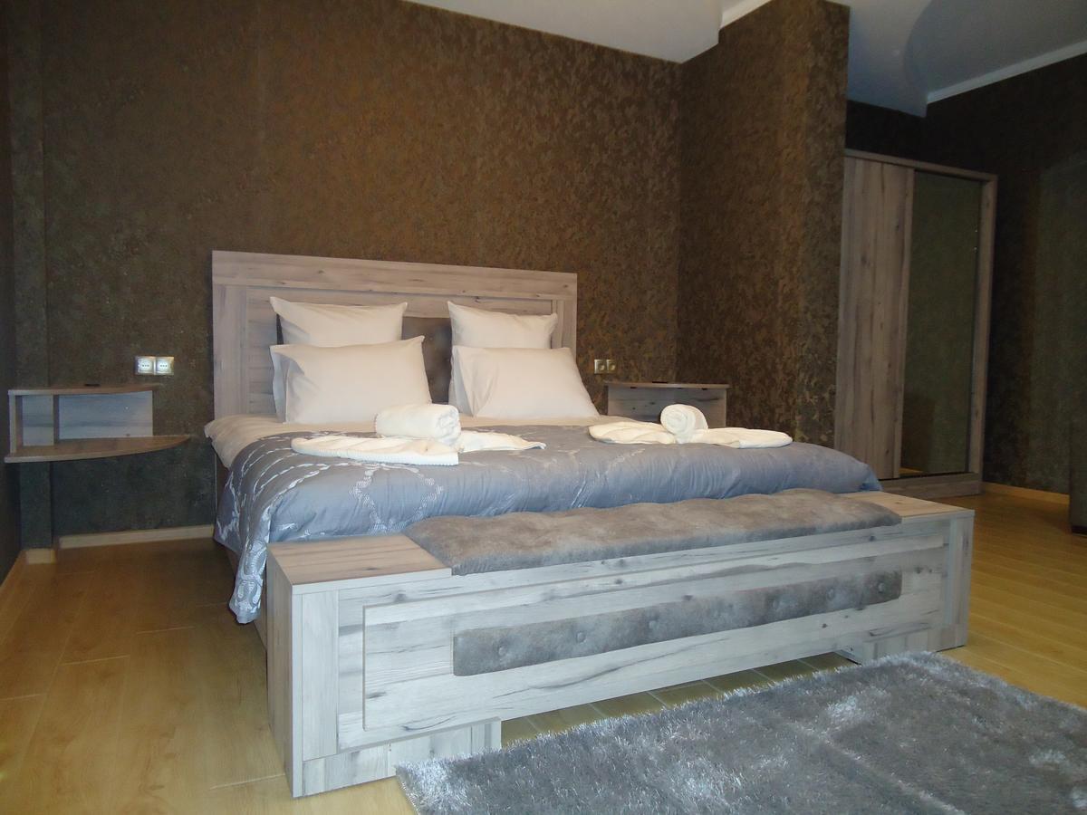 Hotel Nikala Tskaltubo Ngoại thất bức ảnh