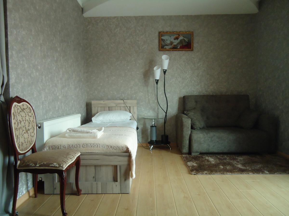 Hotel Nikala Tskaltubo Ngoại thất bức ảnh